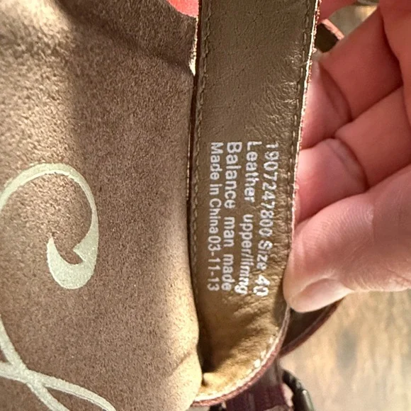 Dansko Frida Red Leather Wedge Multi-Strap Women's Sandals - Picture 6 of 9